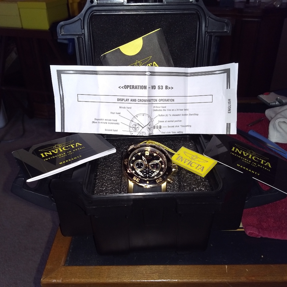 Invicta Pro Diver's Watch - Picture 5 of 8
